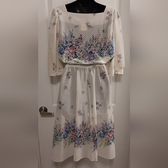 Vintage Women's Summer Dress Semi Sheer Size 13/14 Floral Belted Made in Canada - Picture 6 of 7